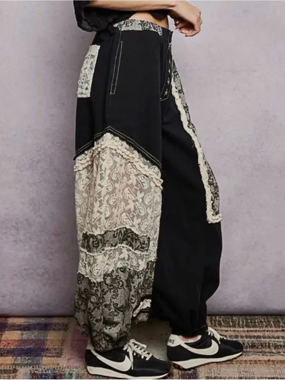 NWOT POL PATCHWORK BOHEMIAN PANTS. Size Large. - Picture 6 of 12